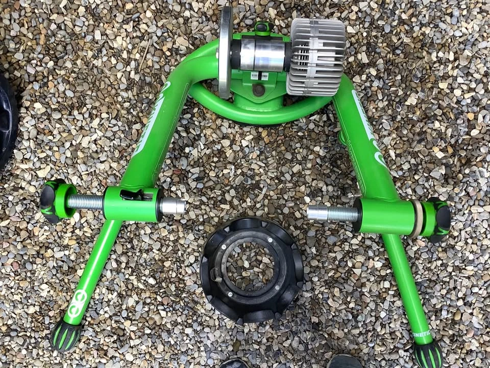 Kinetic Rock and Roll Fluid Bike Trainer + Kinetic Riser Ring - photo 2