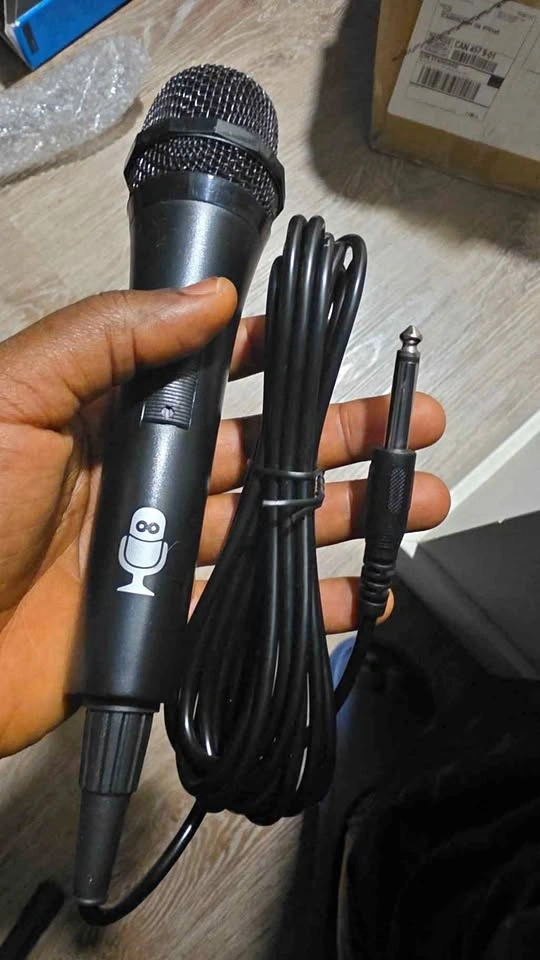 Microphone