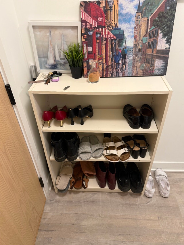 White Shoe Shelf - photo 2