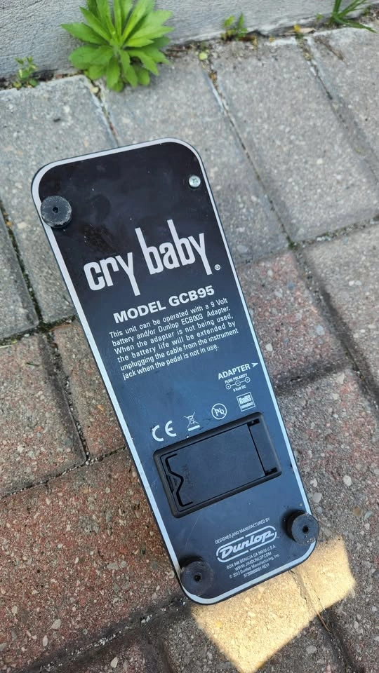$100 Dunlop Cry Baby Standard Wah Pedal (GCB95) - photo 3