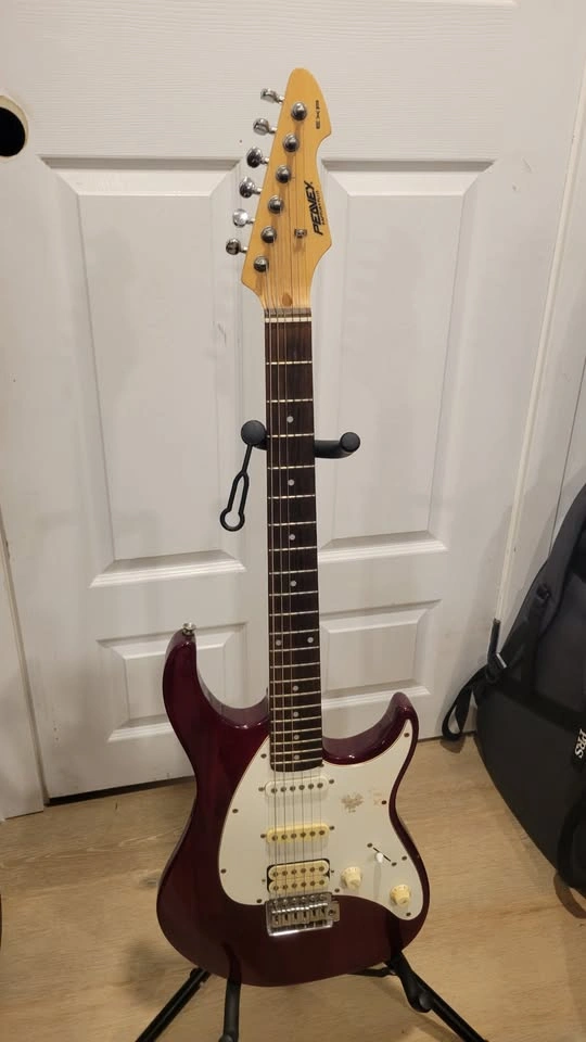 $220 Peavey HSS Electric Guitar - Purple - photo 2