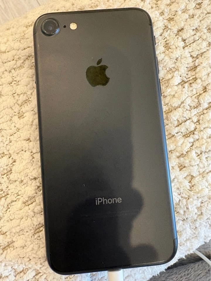 iPhone 7 - $120 obo - photo 2