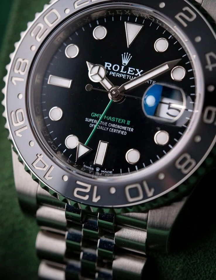 2026 Rolex GMT-Master II “Bruce Wayne” – 126710GRNR - photo 2