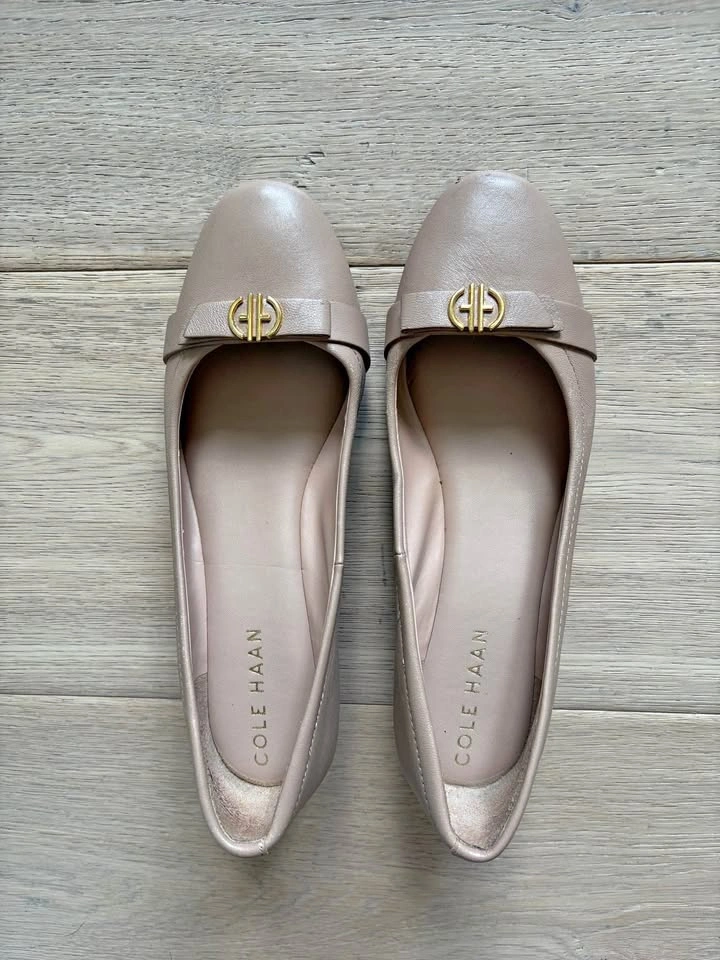 Cole Haan beige shoes size 5