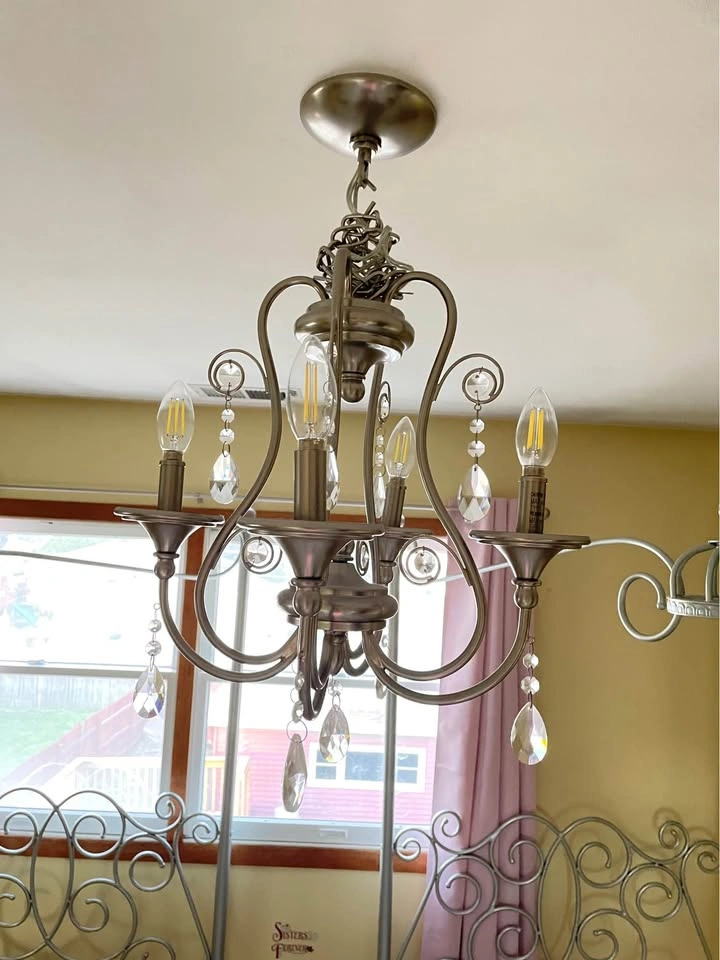 Silver Metal Canopy Bed Frame & 5-Light Chandelier - photo 2