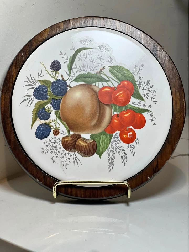 Vintage Mid-Century Cornwall Industries Ceramic & Wood Trivet