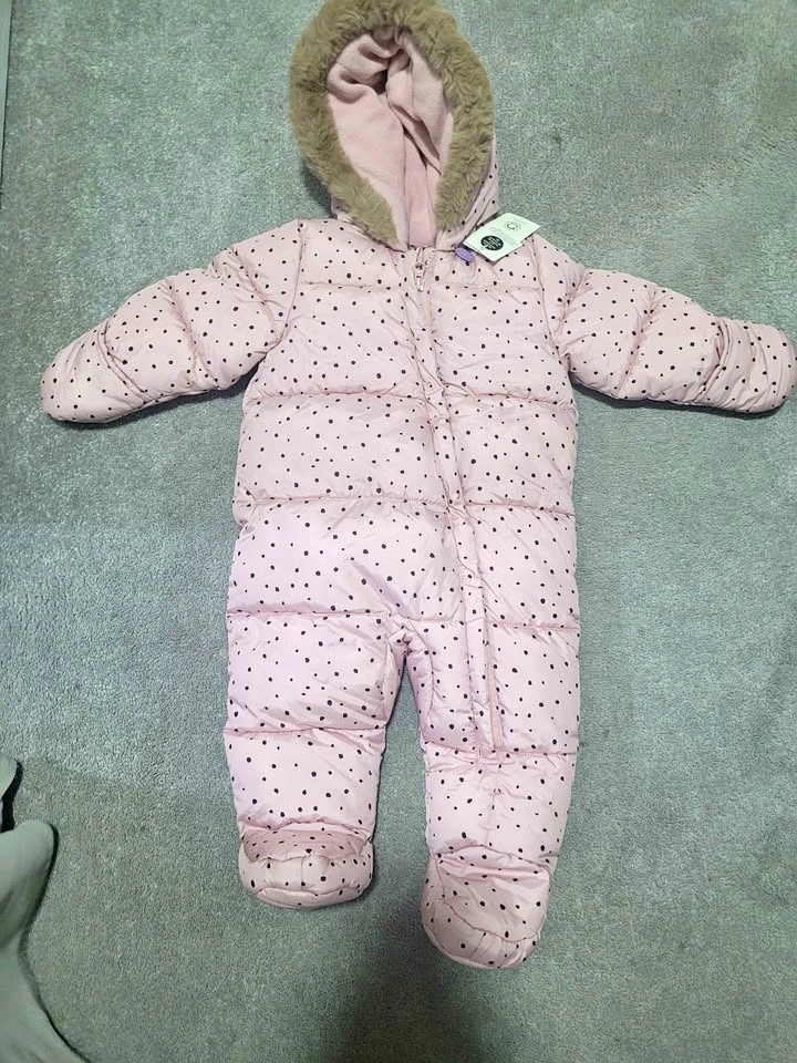 BNWT Girls snow suit