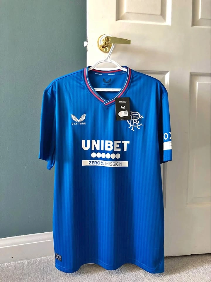Brand new authentic Glasgow Rangers Castore jersey size XL