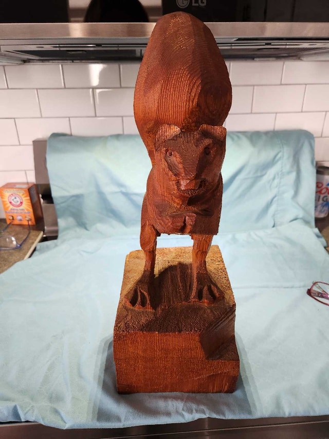 Large 1980s Hand-Carved Solid Wood Squirrel, Rustic Folk Art - photo 5