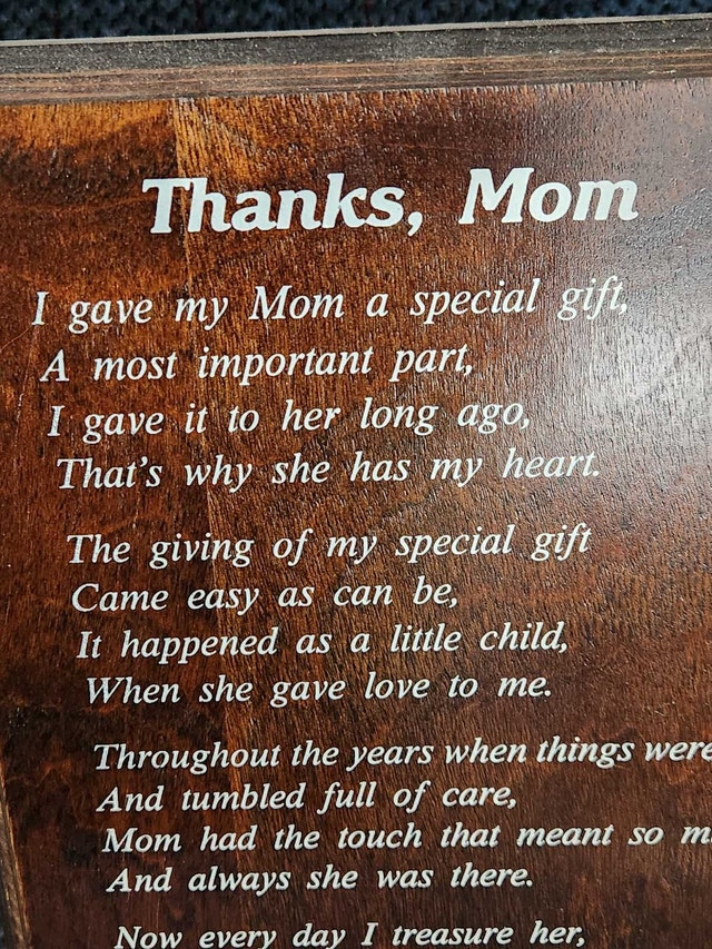 Vintage Frank Pavlick "Thanks, Mom" Wood Plaque - photo 3