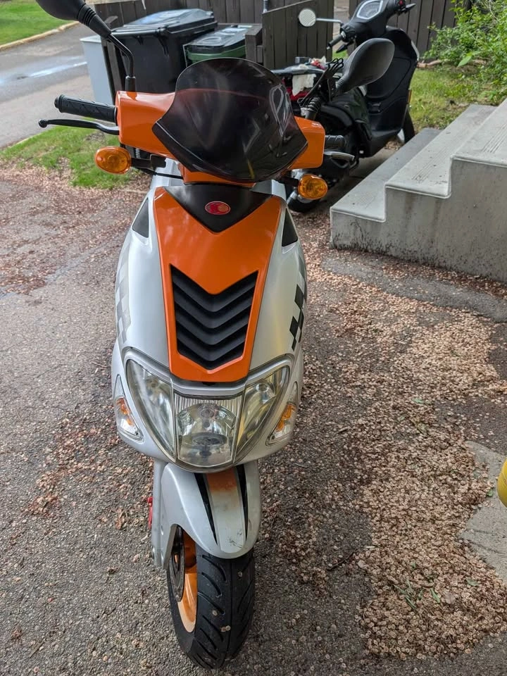2008 Kymco Super 9 - No Motorcycle License Required - photo 2