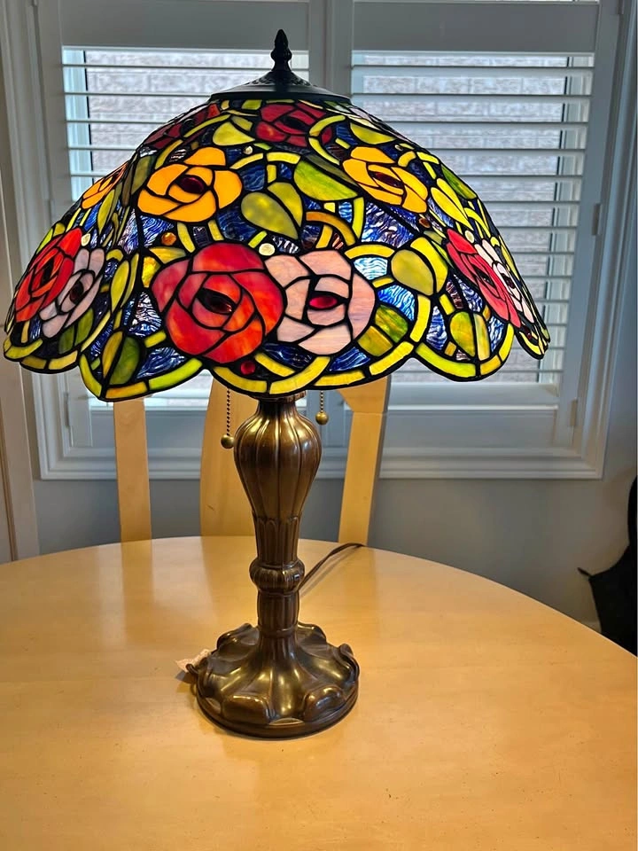 Tiffany Style Flower Lamp