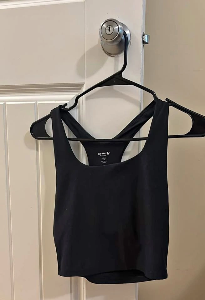 Old Navy sports top