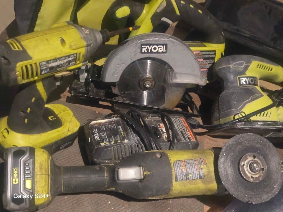 Ryobi ONE+ 18V Cordless Power Tool Set - photo 3