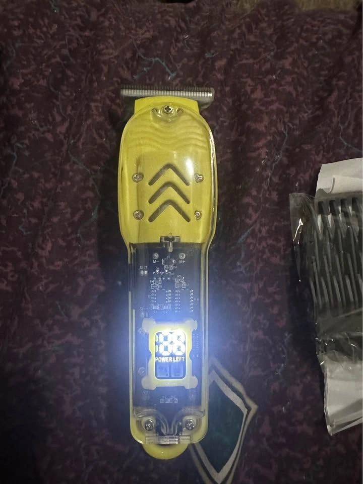 Electric trimmer transparent body battery operated - photo 4