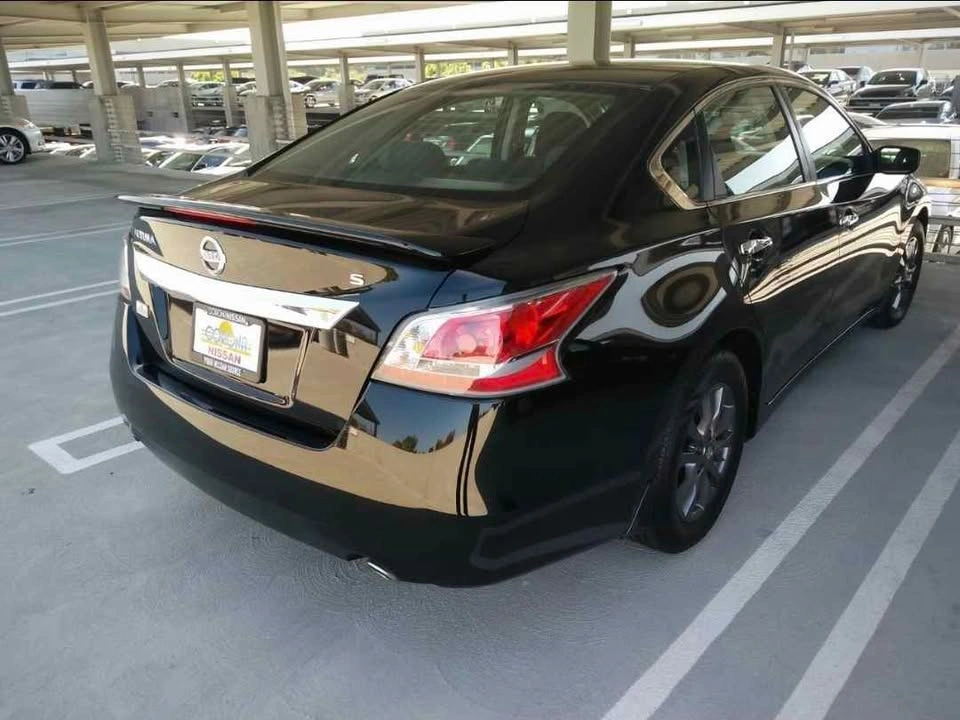 2015 Nissan Altima 2.5 S • 123,456 km • Excellent Condition - photo 3
