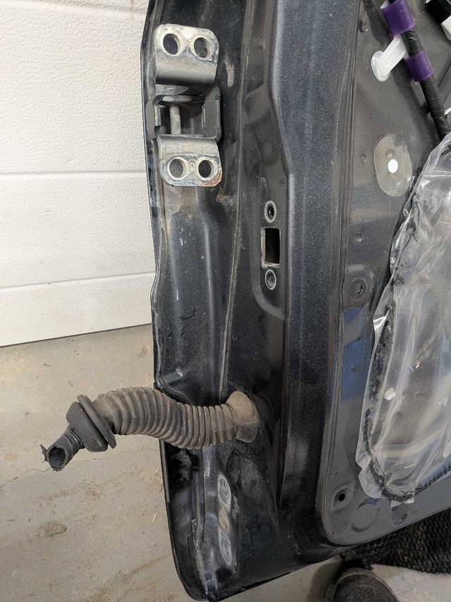 RAV4 3rd Gen Trunk Door 2006 thru 2012 - photo 5