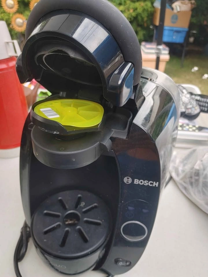 Bosch Tassimo Single Serve Coffee Maker - photo 2