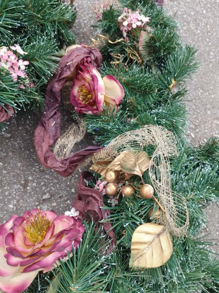 Vintage, sturdy, decorative garland. 2 pieces. 7.5 ft each. - photo 3
