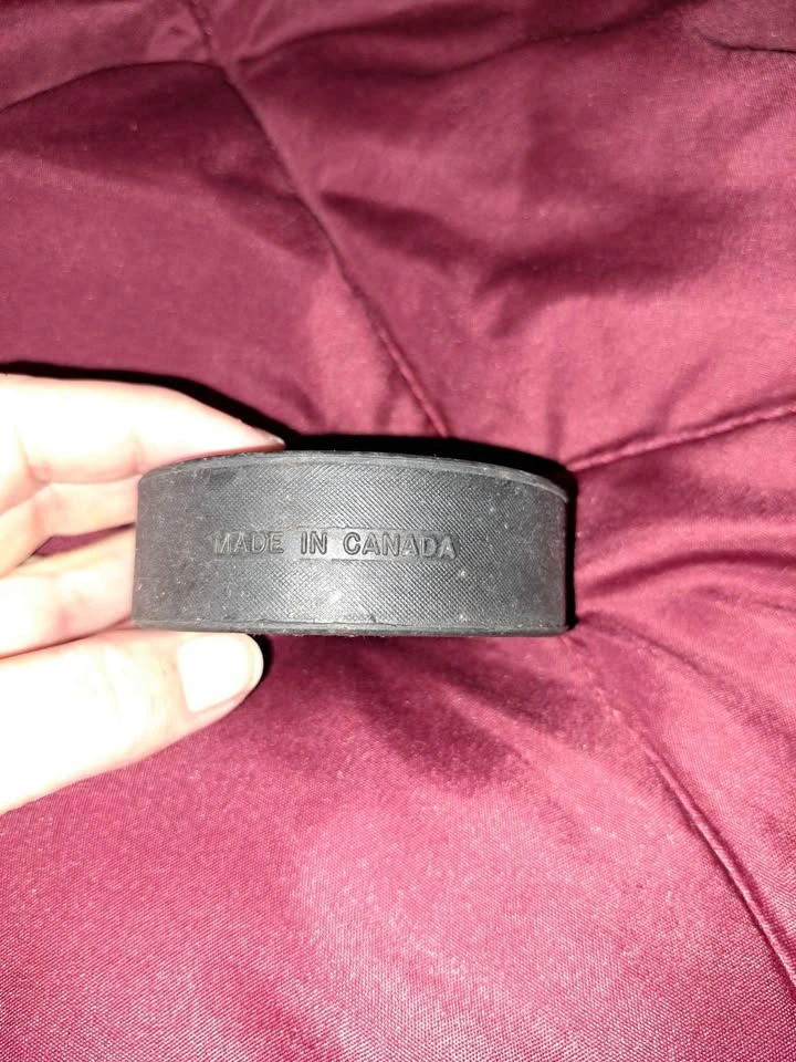 Vintage CCM Hockey Puck - photo 2
