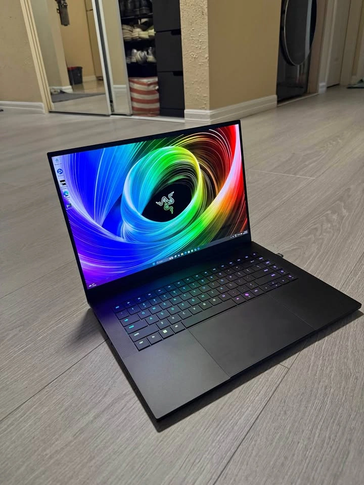 Razer Blade 16 Nvidia RTX5090