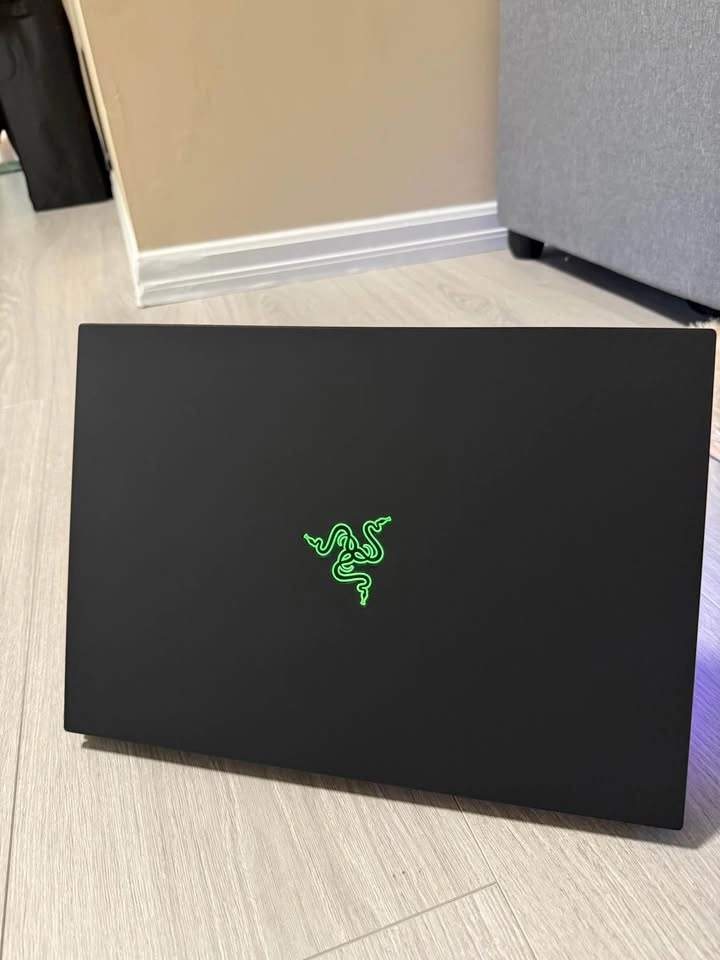 Razer Blade 16 Nvidia RTX5090 - photo 5