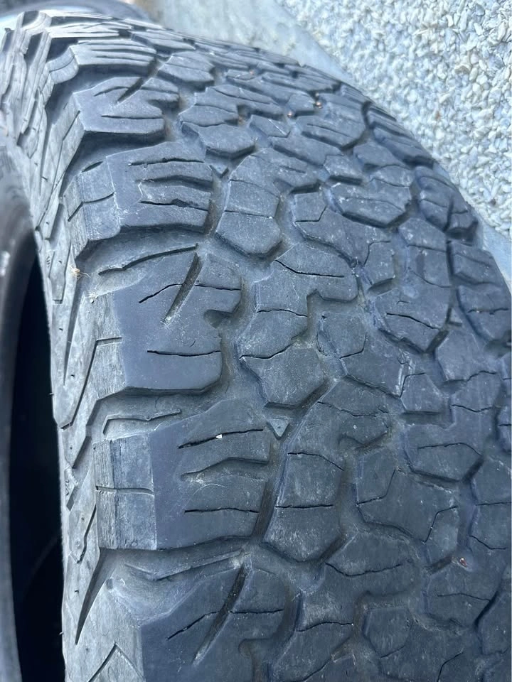 BF Goodrich LT275/65/R20 (Tire) - photo 3