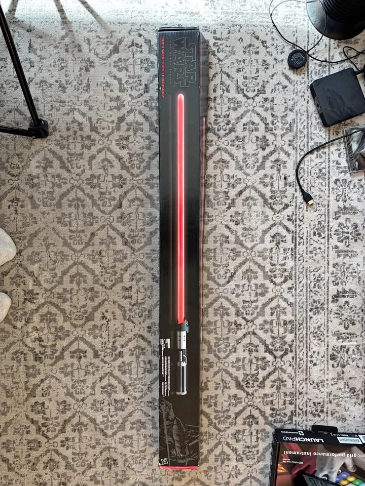 Star Wars The Black Series Darth Vader Force FX Lightsaber