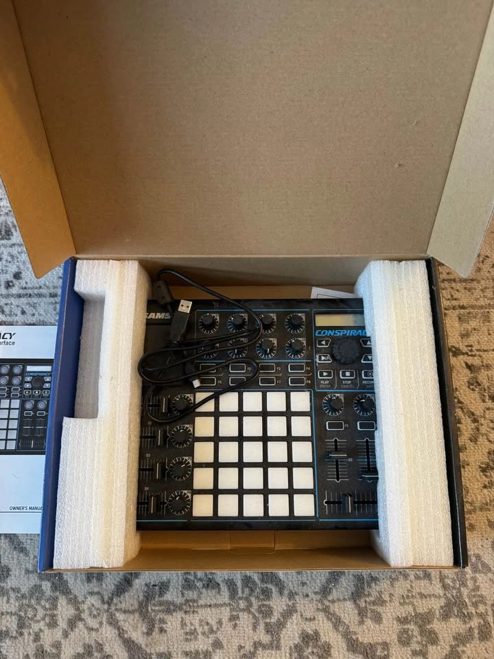 MIDI control surface - photo 2