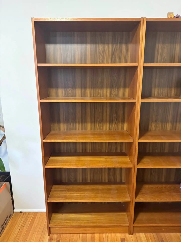 Display cabinets, shelves