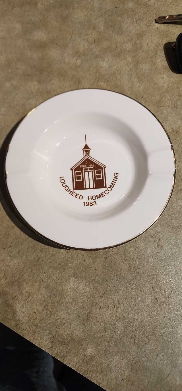 Lougheed Homecoming 1983 Ashtray - photo 2