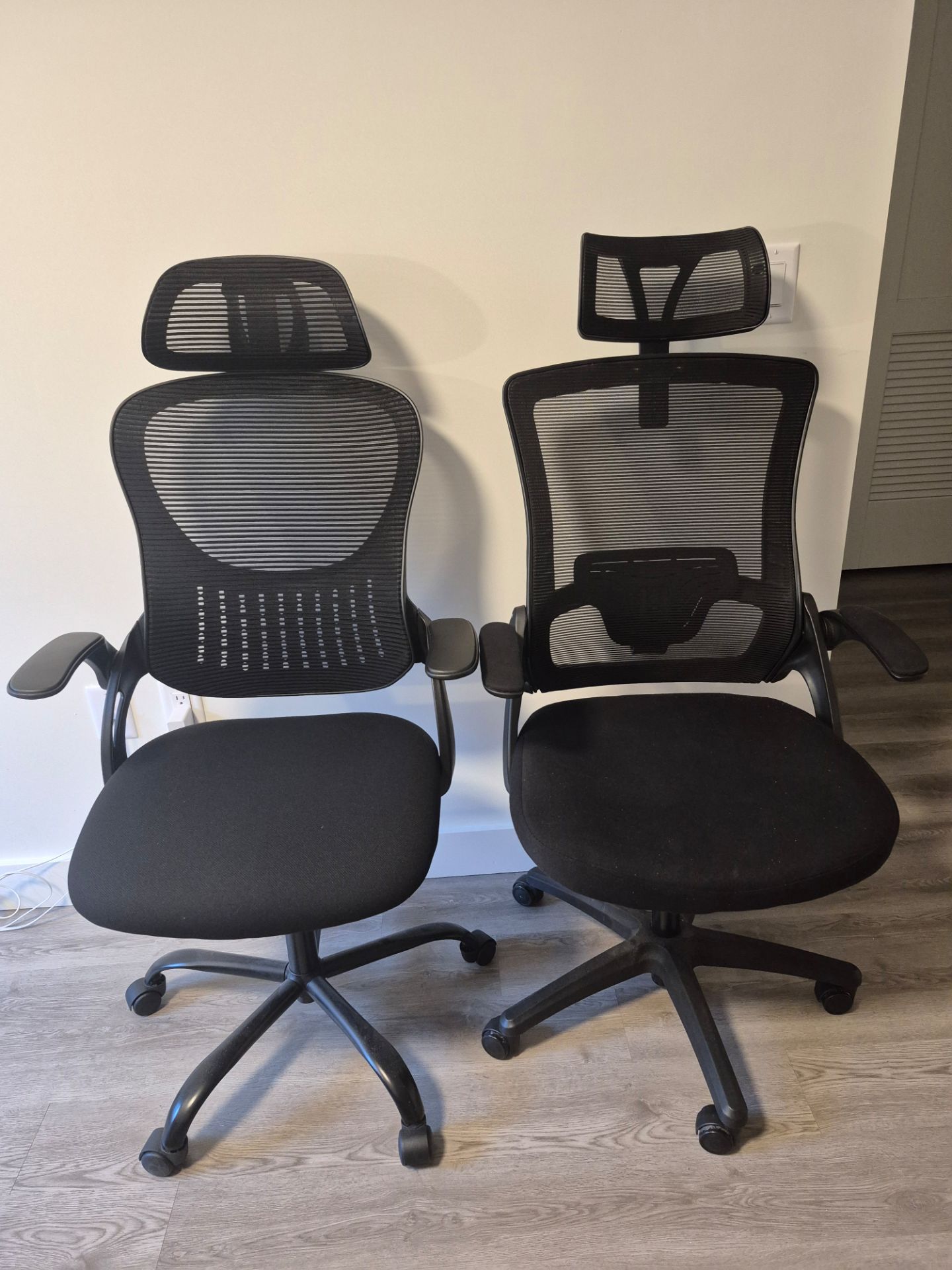 NEED GONE TODAY: Ergonomic Mesh Office Chairs (Like New!)