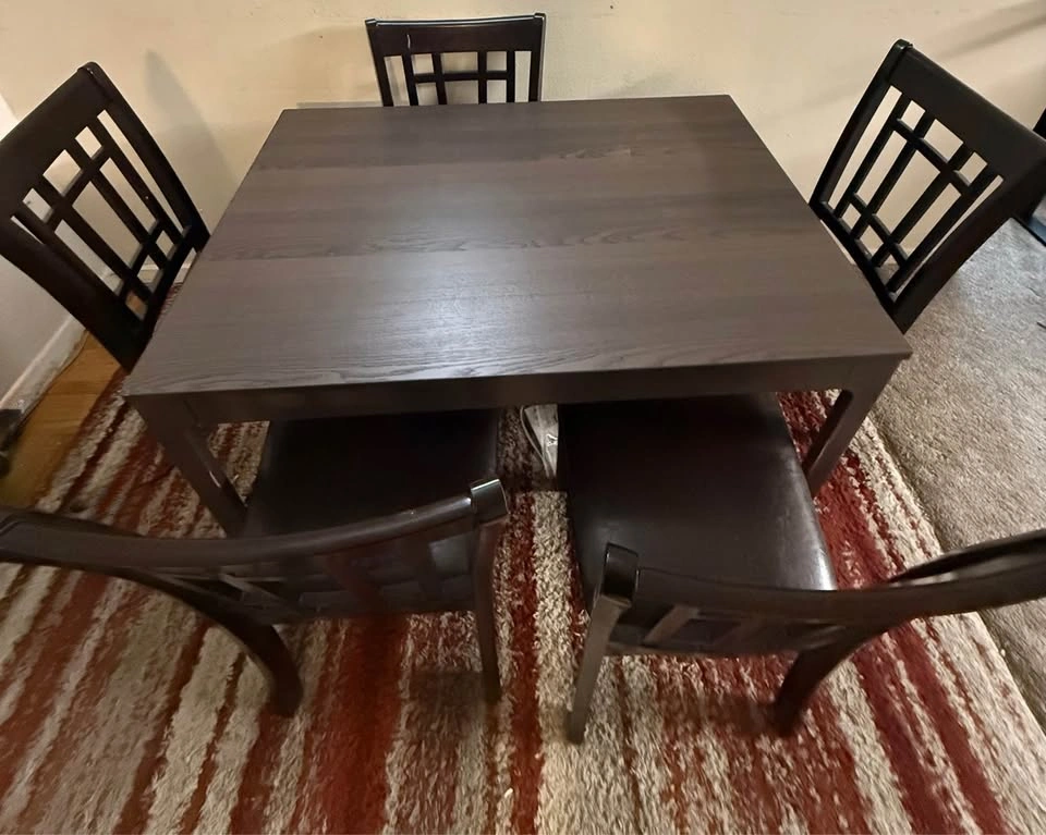 IKEA extendable table with 5 chairs and free dish set - photo 2