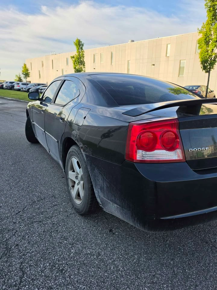 2010 Dodge Charger - photo 4