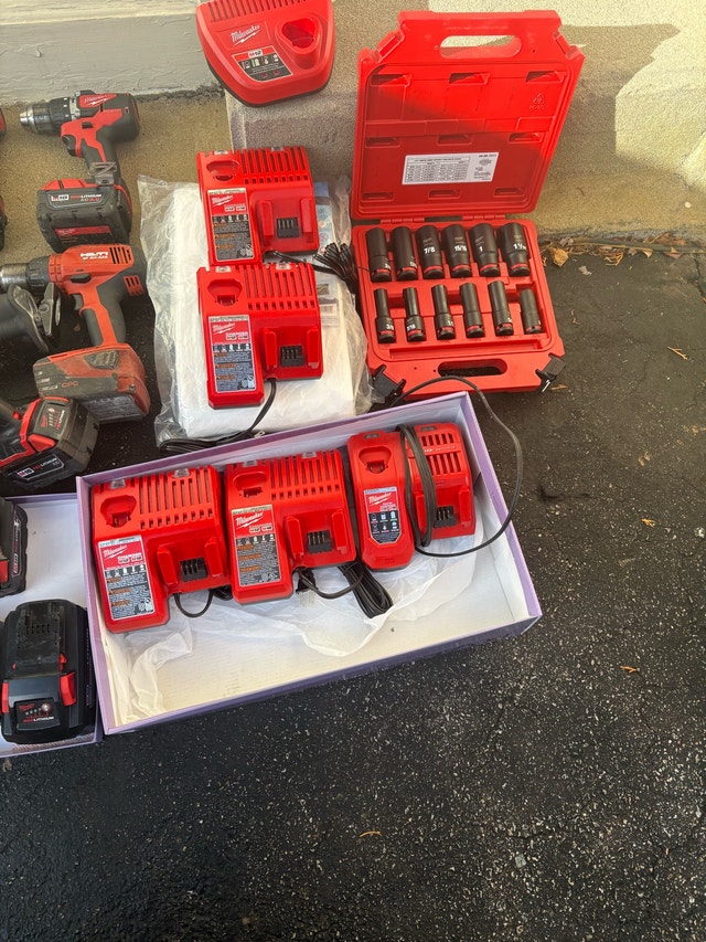 Milwaukee and Hilti Power Tool Lot - photo 3