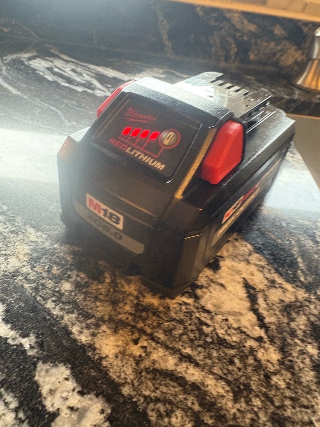Milwaukee M18 REDLITHIUM HIGH OUTPUT XC6.0 Battery - photo 5
