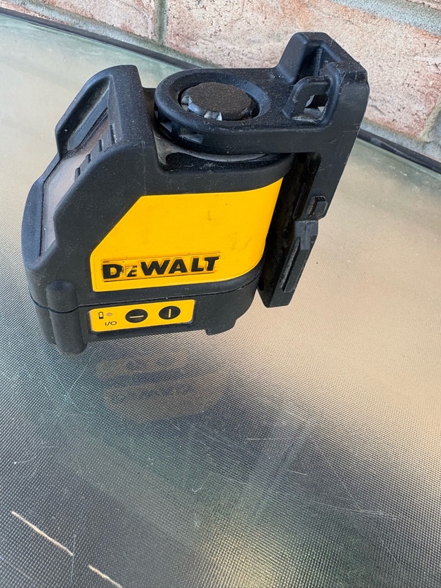 DEWALT Laser Line Generator - photo 4