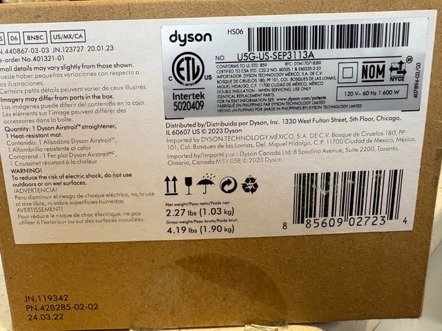 Dyson Airstrait