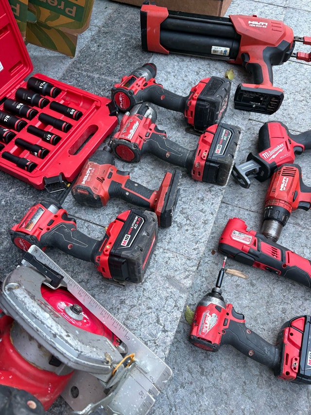 Milwaukee Power Tools