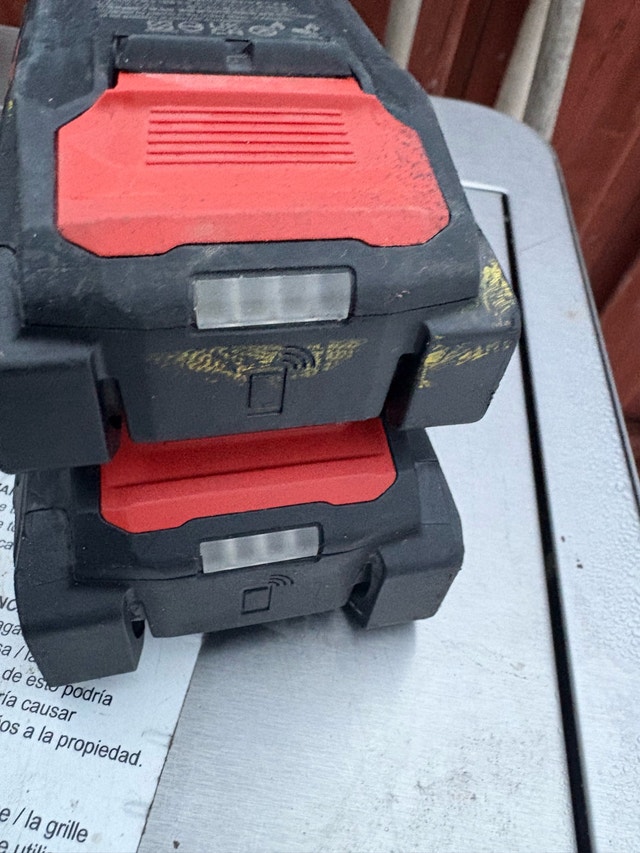 Milwaukee 22 Battery - photo 3