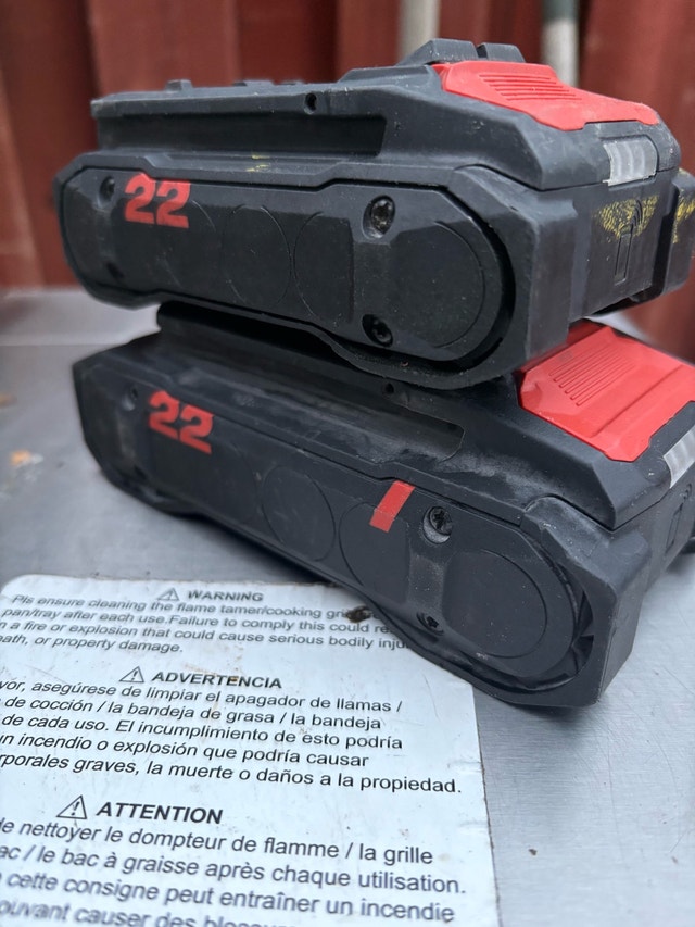 Milwaukee 22 Battery - photo 4
