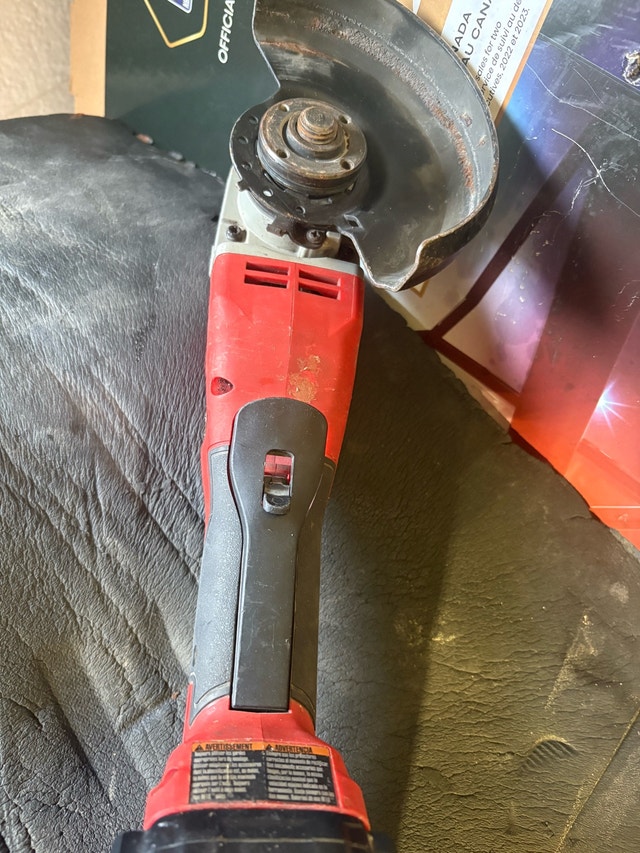 Milwaukee Angle Grinder - photo 3