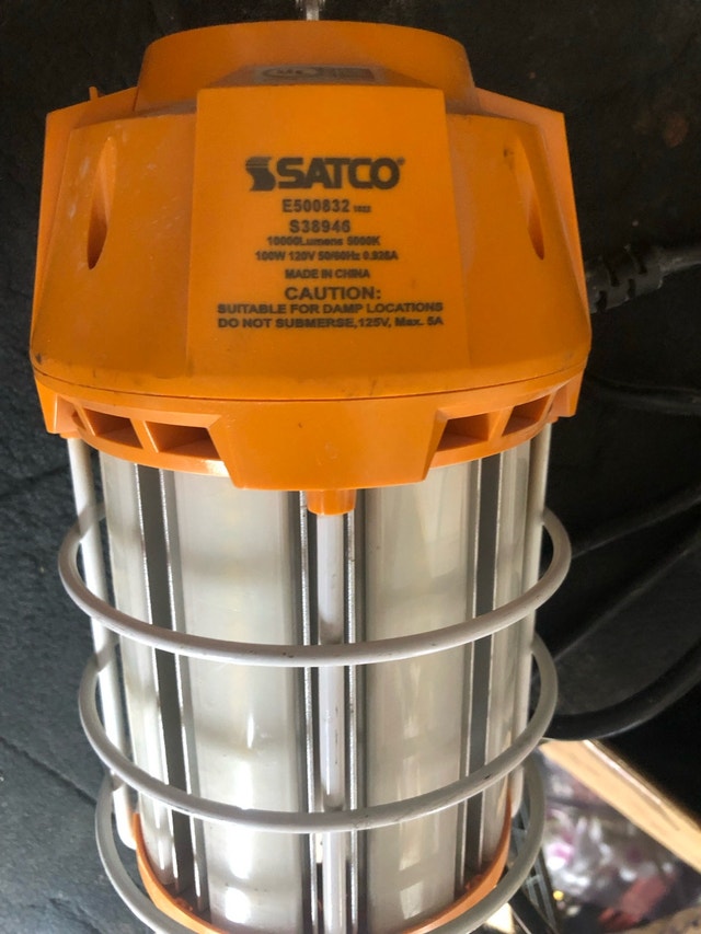 Satco Work Light - photo 3