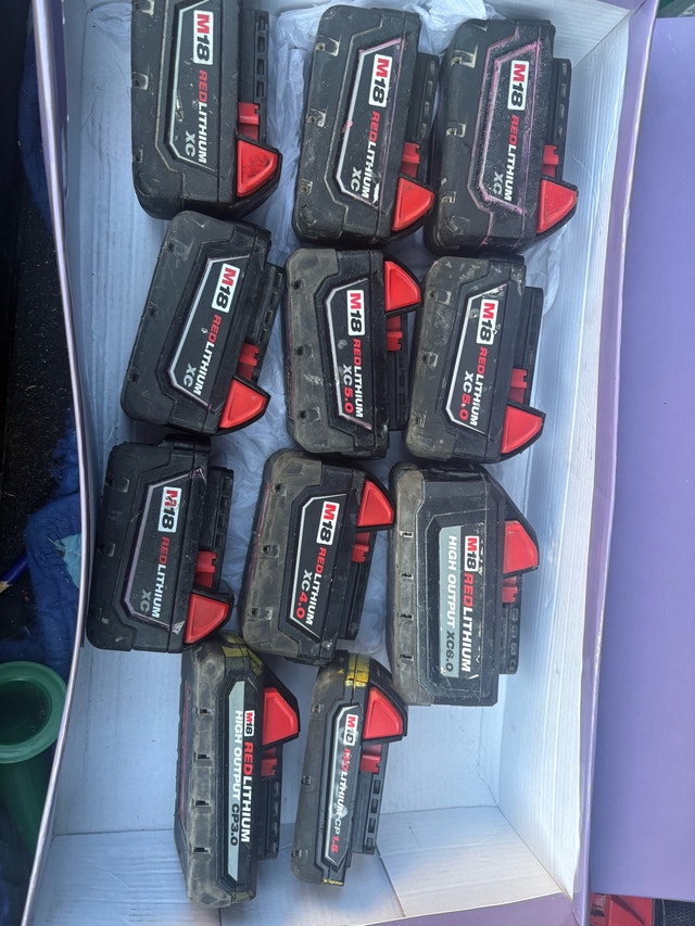 Milwaukee M18 Batteries - photo 2