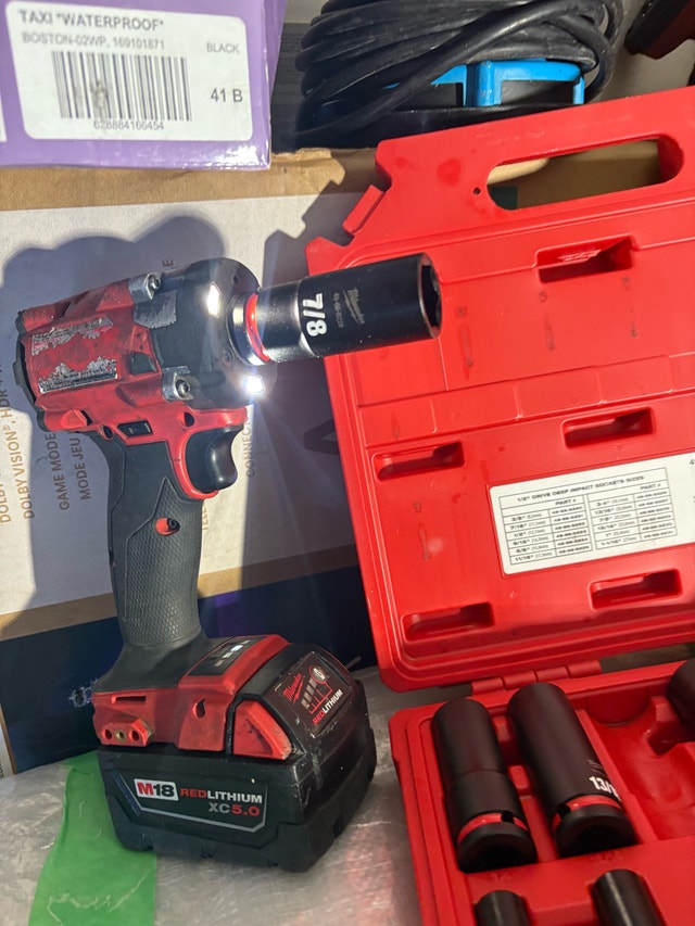Milwaukee Impact Wrench - photo 4
