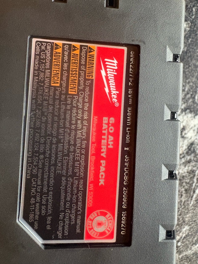 Milwaukee M18 Battery and Charger - photo 3