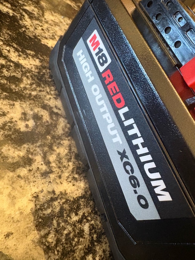 Milwaukee M18 Battery - photo 2