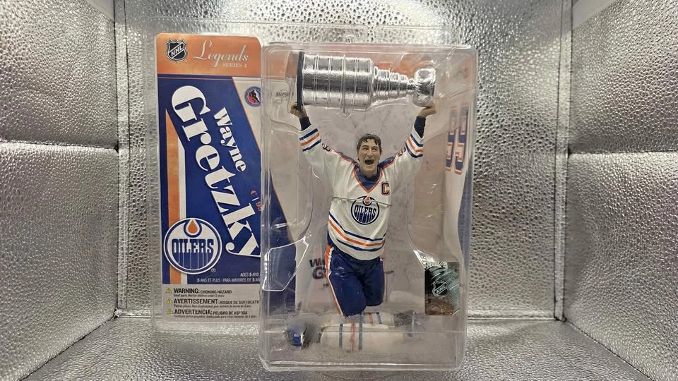 McFarlane Wayne Gretzky Edmonton Oilers NHL Legends series 4