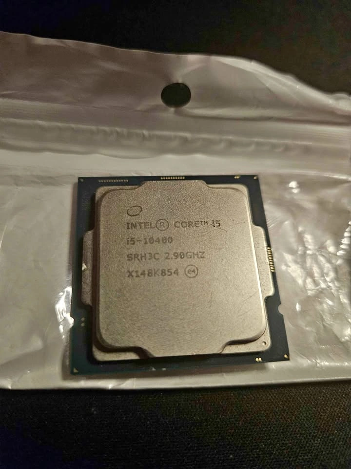 Intel i5-10400 CPU