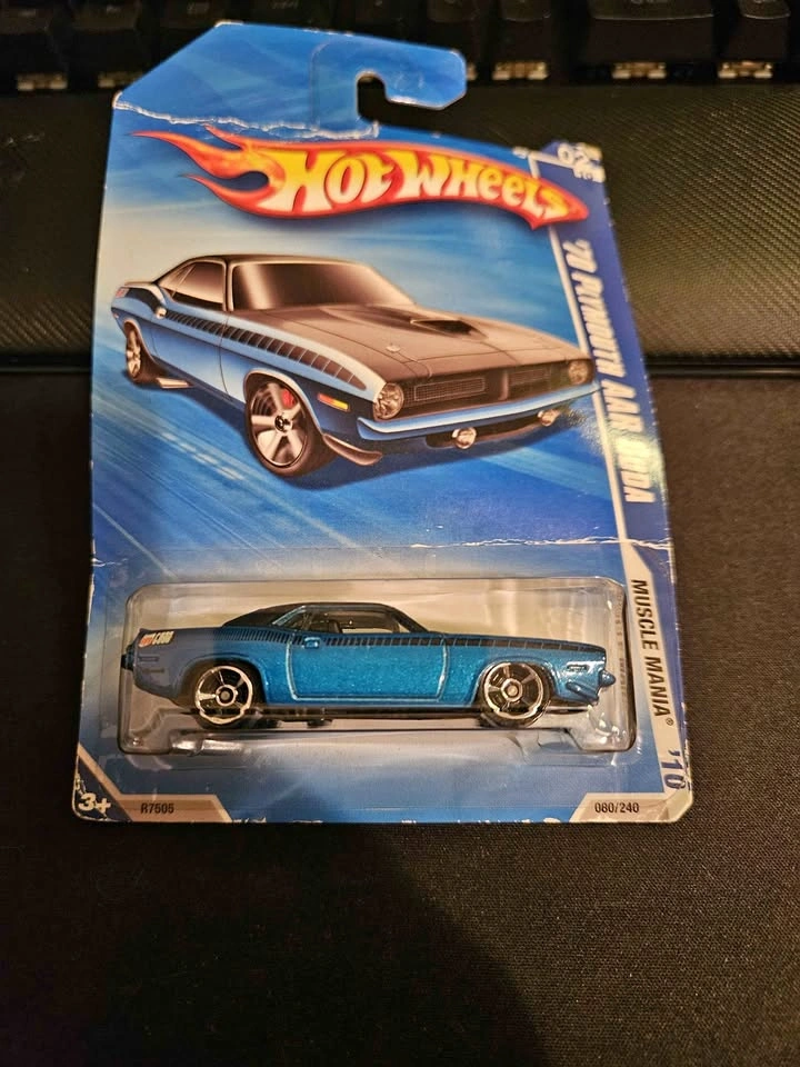 Hot Wheels & Matchbox Cars
